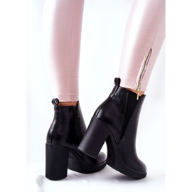 PG1 Nahkasaappaat mustalla Linari-postilla 1