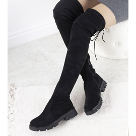 Patricen mustat korkeapohjaiset saappaat 2