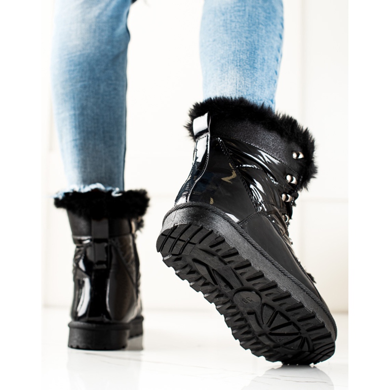 W. Potocki Lämmin Potocki Śnigowce musta 1