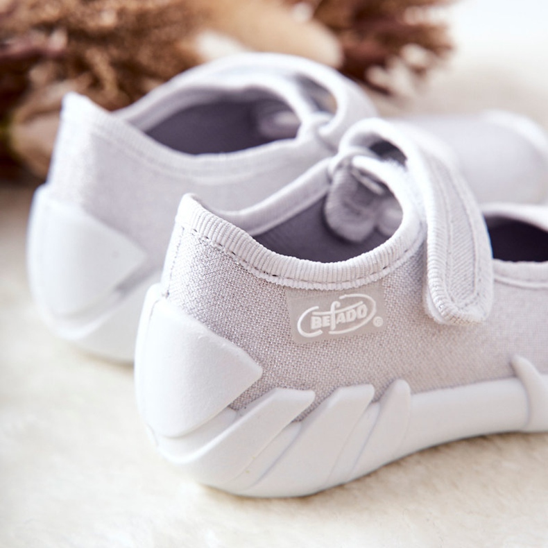 BEFADO S.A. Inblu kiiltävät tossut 109P222 hopea 2