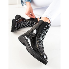 TRENDI Mustat nauhakengät 1