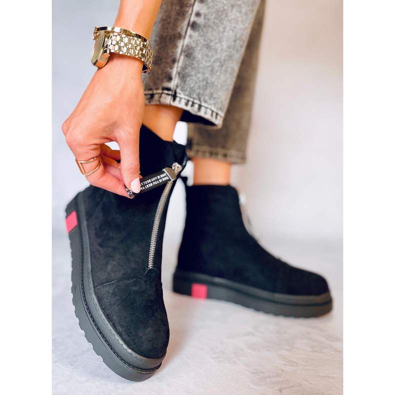 Pitt Black mokkanahkasaappaat musta 2