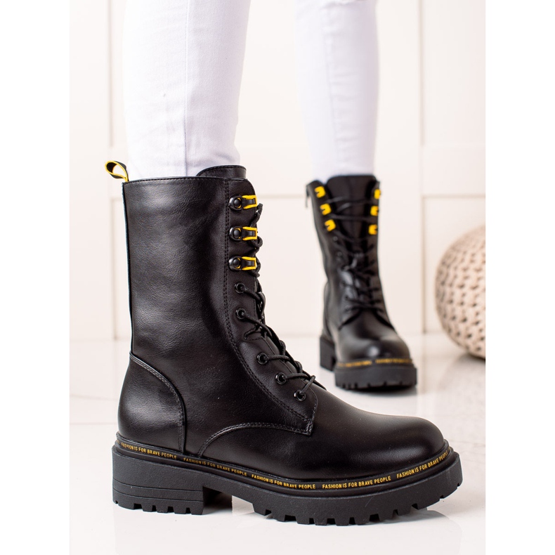 W. Potocki Potocki mustat hanskat 2