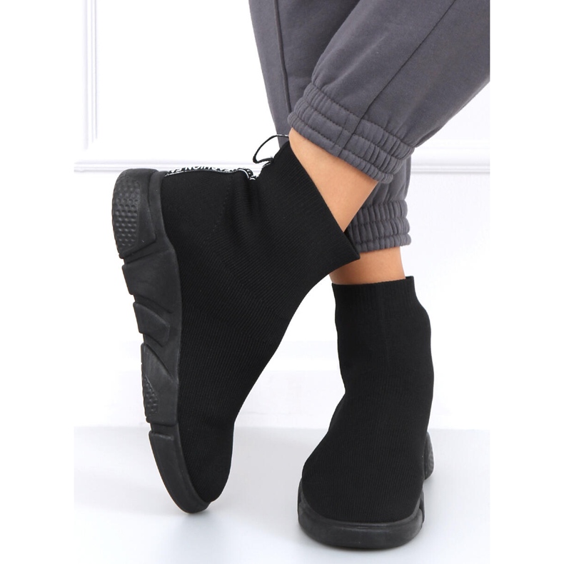 Cento Black -lenkkarit musta 1