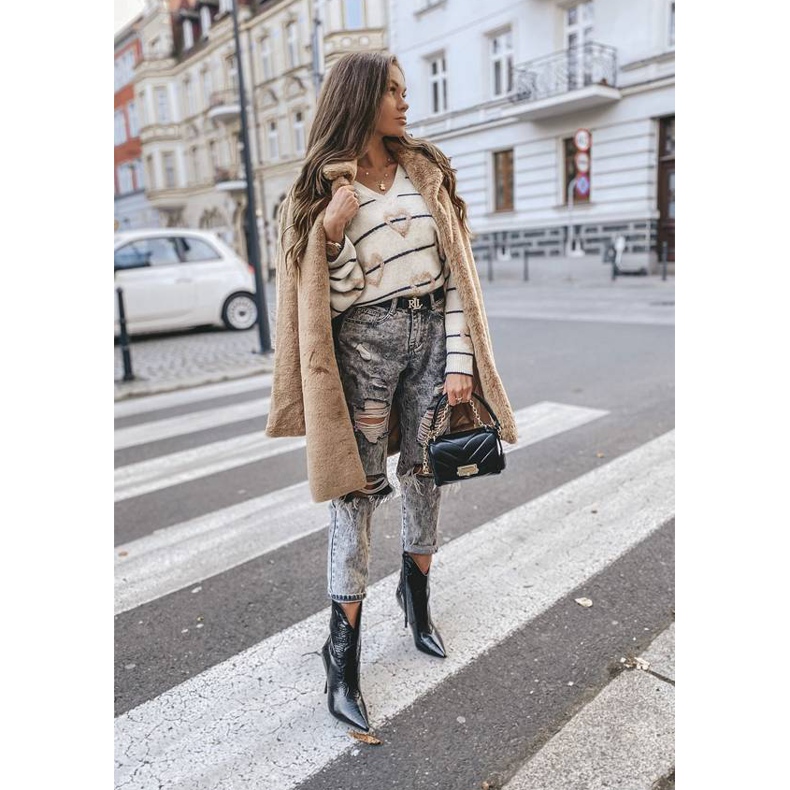 Mustat kohokuvioidut saappaat Cro-korkossa 1