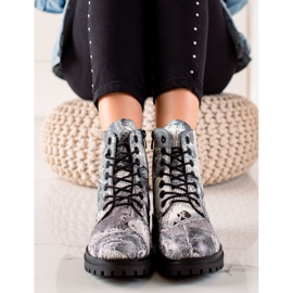 Goodin Muodikkaat työntekijät printillä valkoinen 2