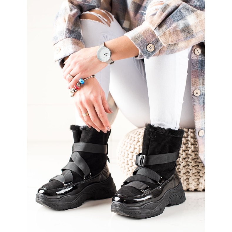 TRENDI Urheilulliset lumisaappaat musta 1