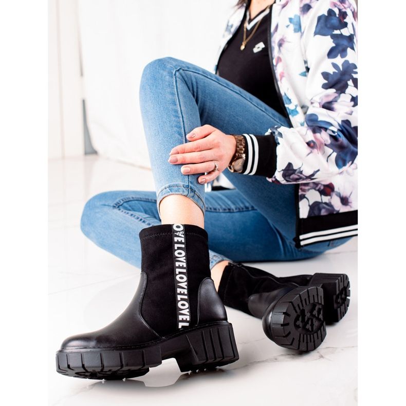 Goodin Mustat rakkaustyöläiset 1