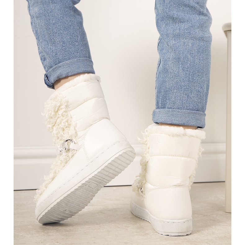 Montminan valkoiset turkissaappaat valkoinen 1