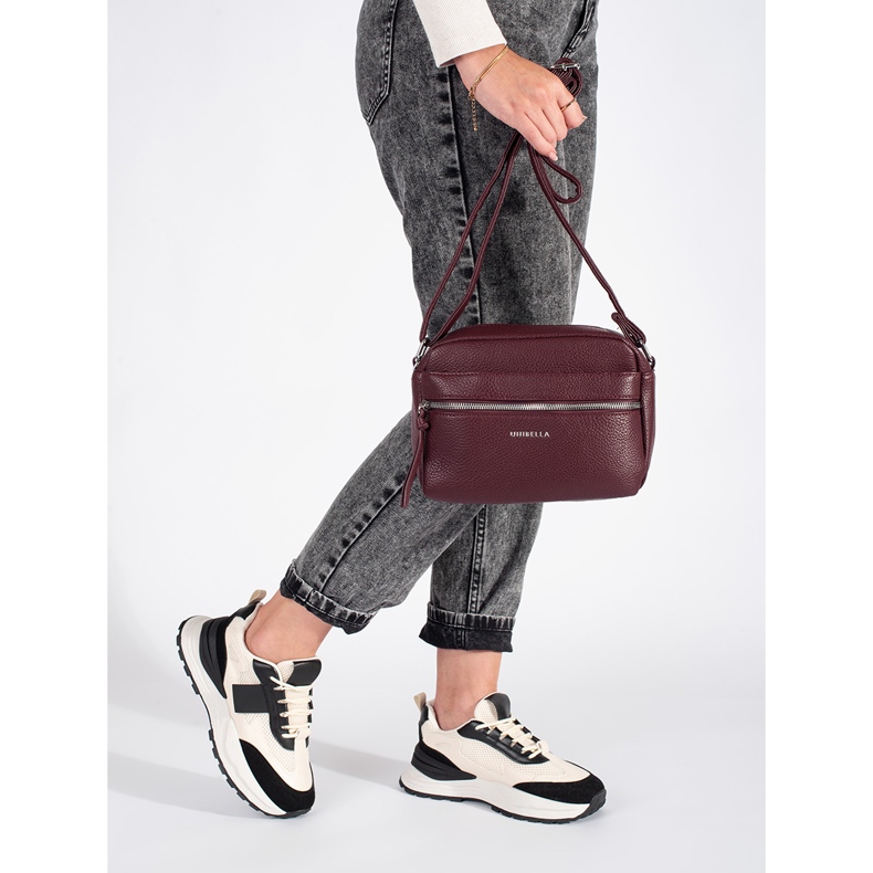 Mustat ja beigenväriset naisten urheilukengät 1