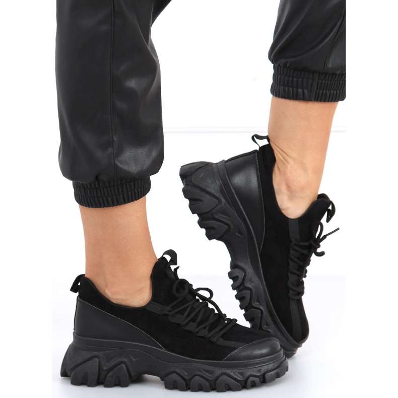 Huggy Black korkeapohjaiset urheilukengät musta 1