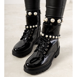 Mustaksi lakatut naisten Corso-kengät 1