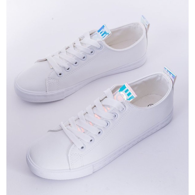 Valerien valkoiset lenkkarit valkoinen 1