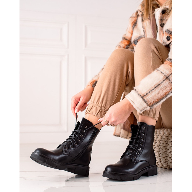 Ideal Shoes Classic Workers Trappers musta 1