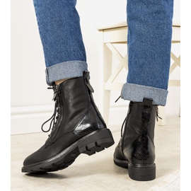 Gaspar mustat eristetyt saappaat 1