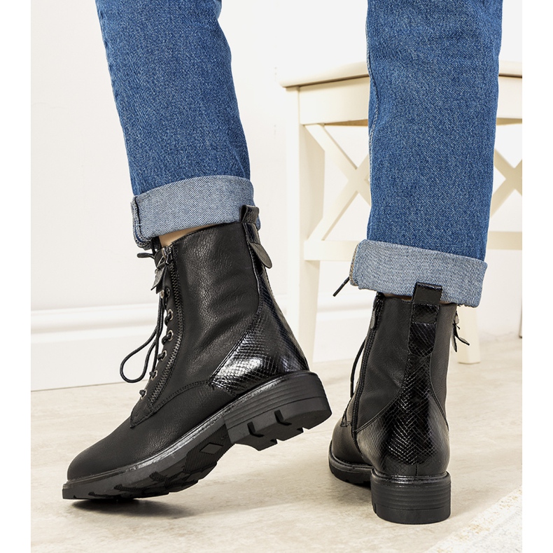 Gaspar mustat eristetyt saappaat 1