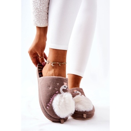 WJ1 Rey's Brown Swan lämpimät tossut ruskea 2