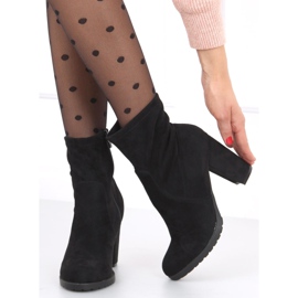 Dani Blackin korkeakorkoiset saappaat musta 2