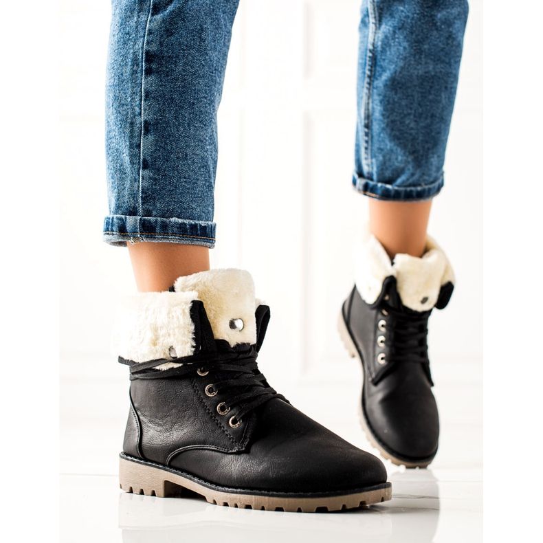 TRENDI Mustat saappaat, joissa on rullaava varsi 1