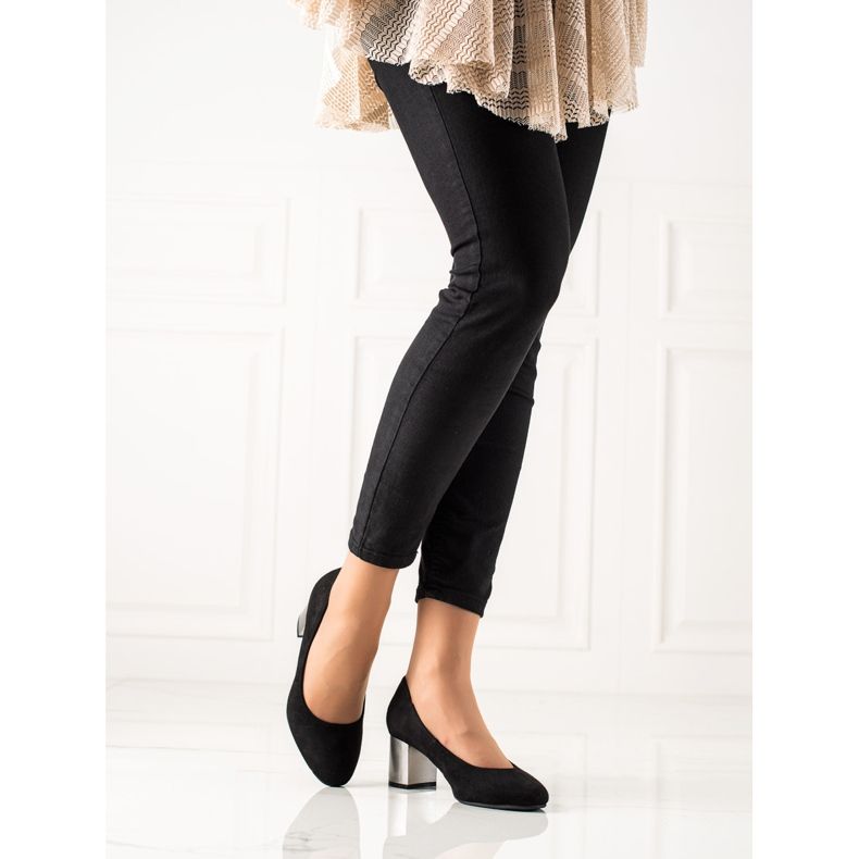 M.Daszyński Mustat pumput 1