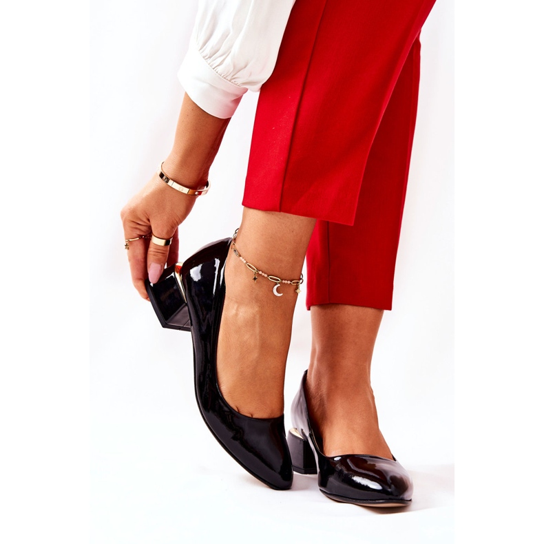 Lewski Shoes Lakatut nahkapumput Lewski 3118 musta 2