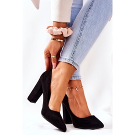 WS1 Mokkanahkapumput mustassa Valoris-palkissa 1