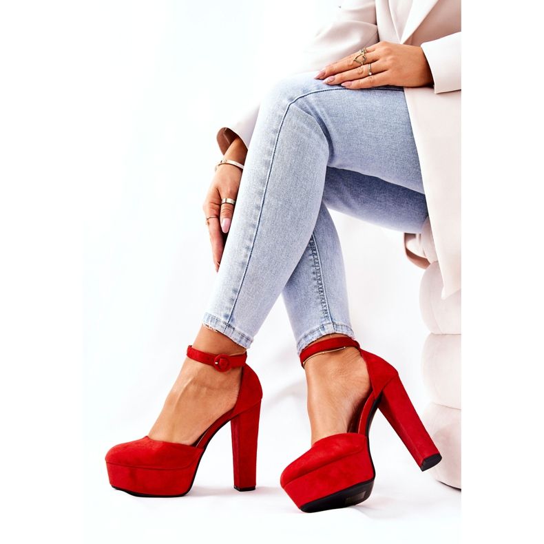 WS1 Pumput A Post Red Netel Suede Platform punainen 1