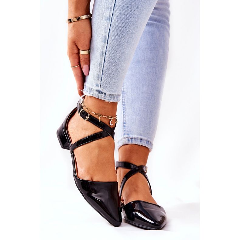 WS1 Patenttimustat Giovanna matalakorkokengät 2