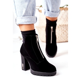 PS1 Mustat lämpimät saappaat kantapäässä Wonder Woman 2