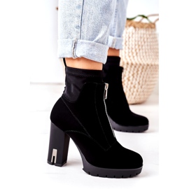 PS1 Mustat lämpimät saappaat kantapäässä Wonder Woman 4