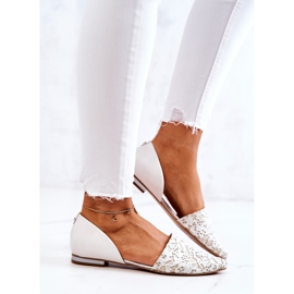 Tyylikkäät nahkaballerinat Laura Messi 1110 beige valkoinen 1