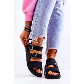 FM1 Mustat Reese-solki sandaalit 1