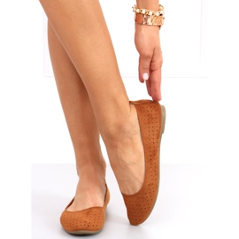 Amela Camel harjakattoiset balerinat ruskea 1