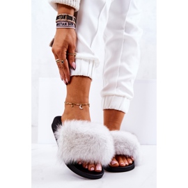 FM1 Tossut luonnonturkista White Naturis valkoinen 2