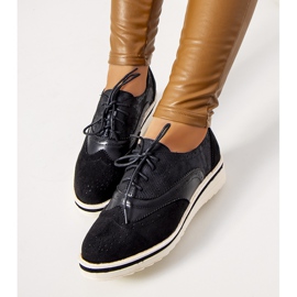 Naisten mustat oxford-kengät Becolta 1