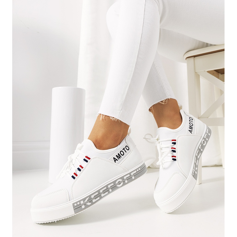 Burges valkoiset naisten tennarit valkoinen 1