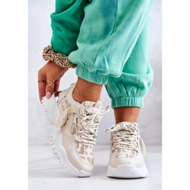 Tennarit massiivisella pohjalla Beige tyyliisi 2