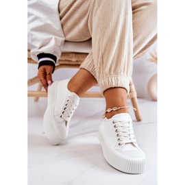 FB2 Matalat tennarit valkoisella Mischa-alustalla valkoinen 2