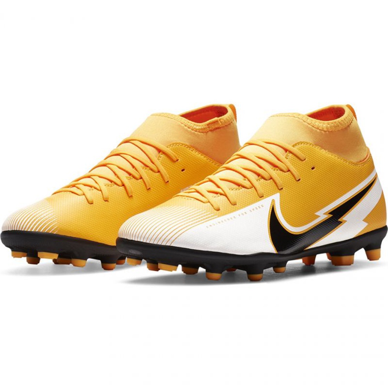 Nike Mercurial Superfly 7 Club FG / MG Jr AT8150 801 jalkapallokengät keltainen keltaiset 1