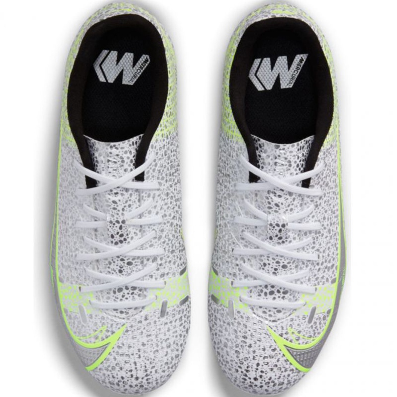 Nike Mercurial Vapor 14 Academy FG / MG Jr CV0811 107 jalkapallokengät harmaa hopea 1