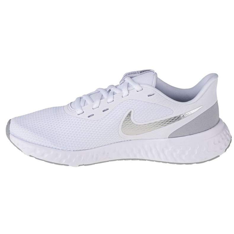 Nike Revolution 5 W BQ3207-100 valkoinen 1