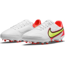 Nike Legend 9 Pro Fg Jr DA1335 176 jalkapallokengät valkoinen, ed valkoinen 1