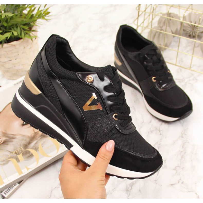 Kiilalenkkarit Potocki W WM747A mustat kultainen 1