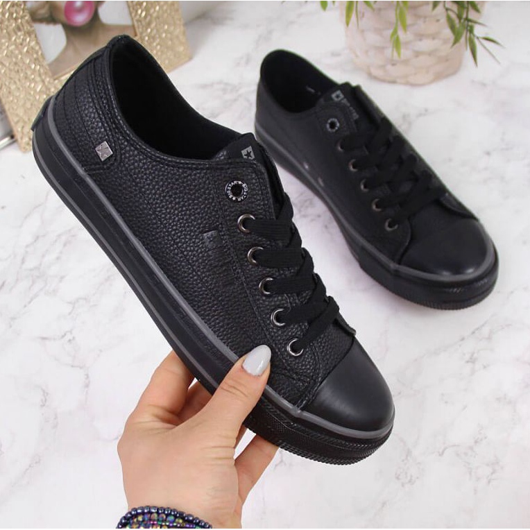 Matalavartiset tennarit, joissa eko-nahka Big Star II274002 W musta 1