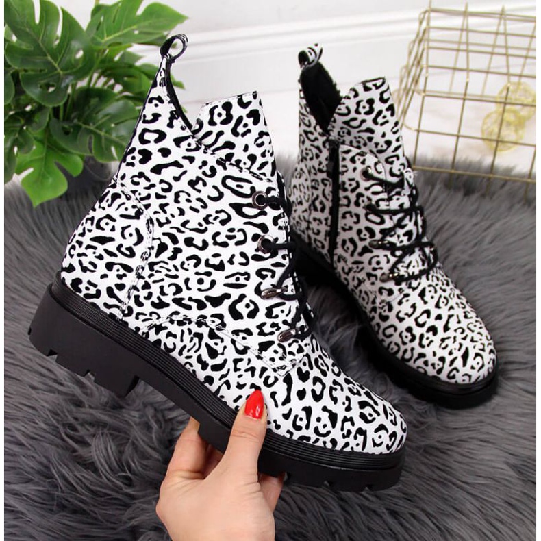 Eristetyt saappaat Filippo W PAW284B valkoinen musta 1