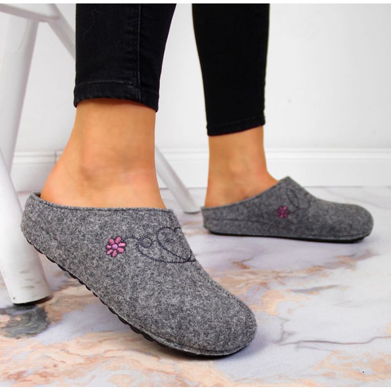 Tossut, joissa kirjonta Panto Fino W INT1632 harmaa 2