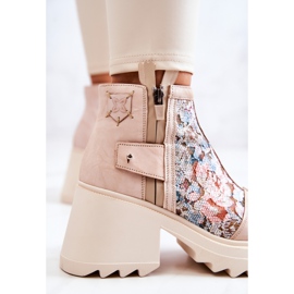 Nahkasaappaat massiivisessa postauksessa Maciejka beige 05325-04 1