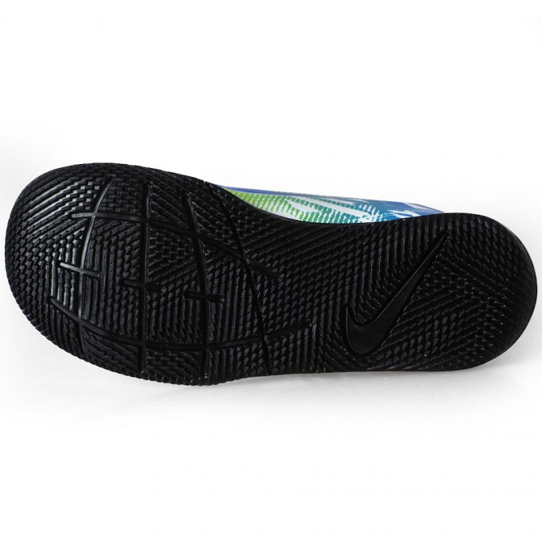 Nike Mercurial Vapor 13 Club Njr Ic PS (V) Jr AT8171 104 jalkapallokengät musta valkoinen 1