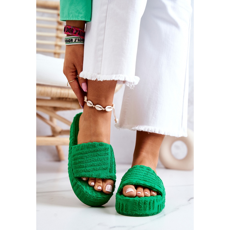 FJ1 Tossut Green Lilly -tasolla vihreä 1