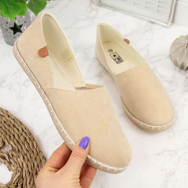 Espadrillit leikkauksilla Uutiset W EVE270B beige 1